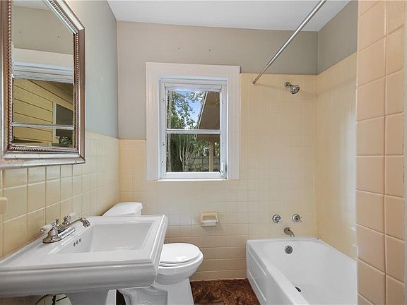 5th image of 1320 W Princeton St