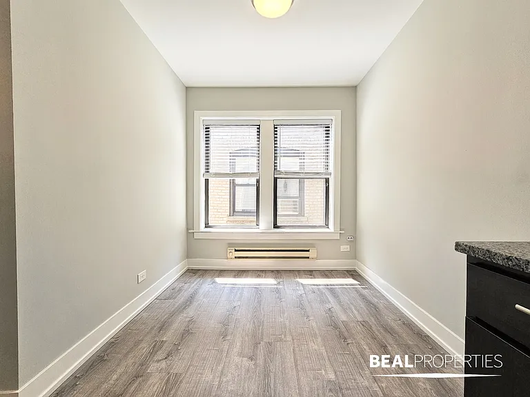 701-715 West Brompton — Photo 5