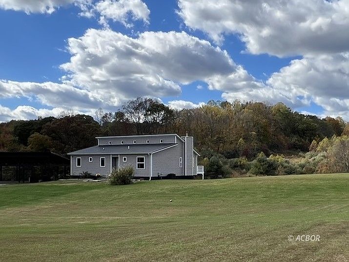 1st image of 15393 Shade Rd