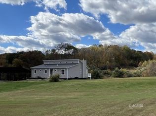 15393 Shade Rd, Guysville, OH 45735