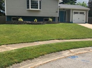 19 Spring Pl, Bear, DE 19701