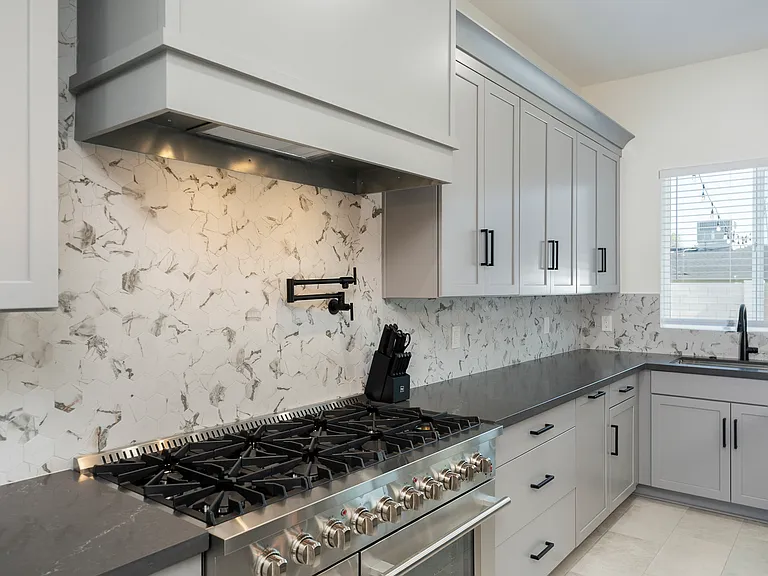 5049 E Shaw Butte Dr — Photo 42