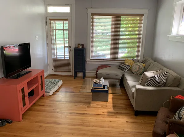 1525 McCausland Ave #A, Saint Louis, MO 63117