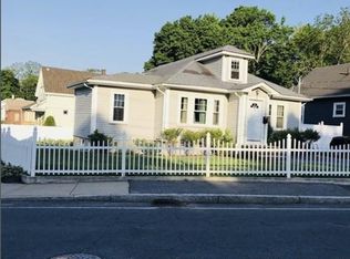 482 Ash St, Brockton, MA 02301