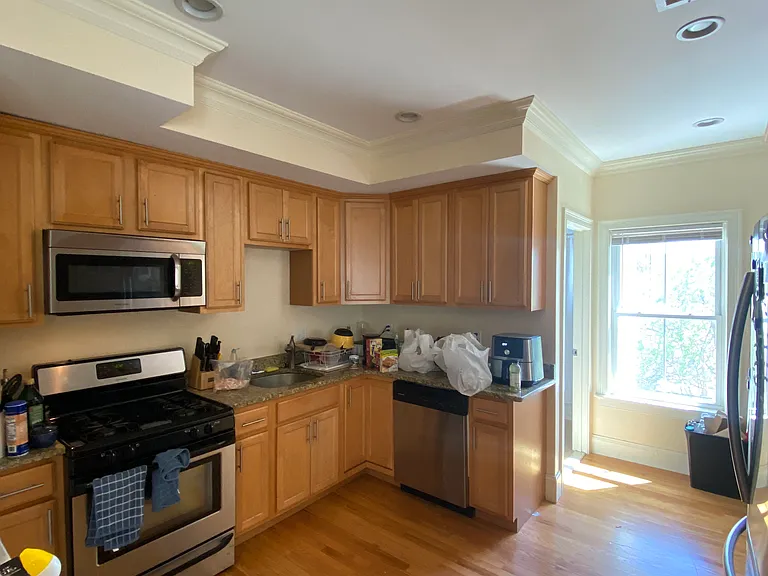 25 Lothrop St #2 — Photo 1