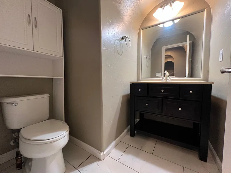 3156 N Applegate Ave — Photo 7