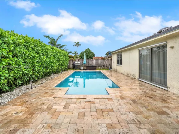 14214 SW 153rd Ter, Miami, FL 33177