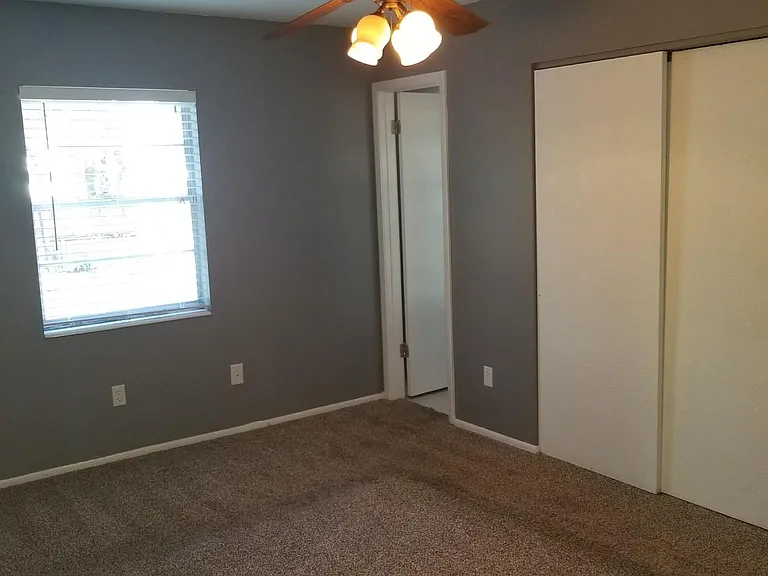3209 W Lutz Lake Fern Rd — Photo 25