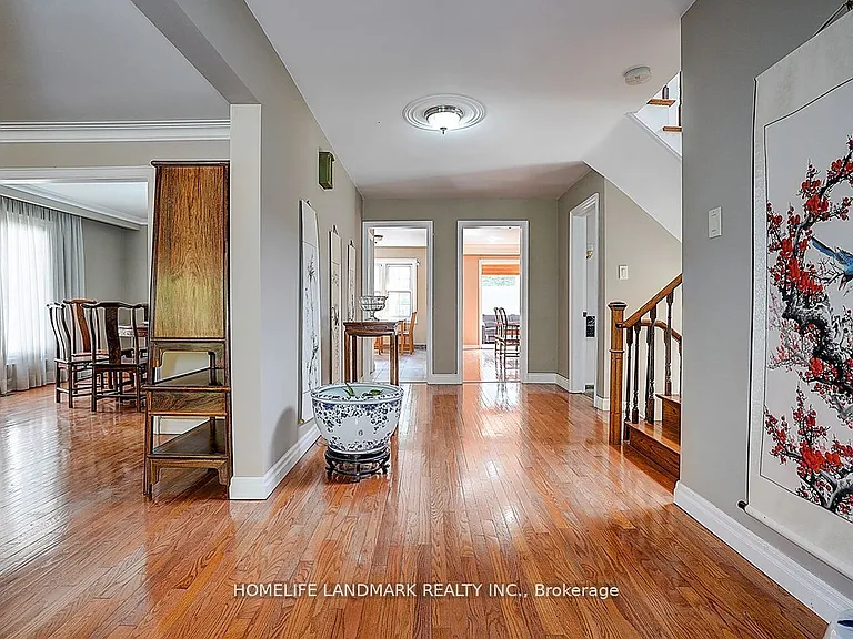 19 Stubbs Dr — Photo 2