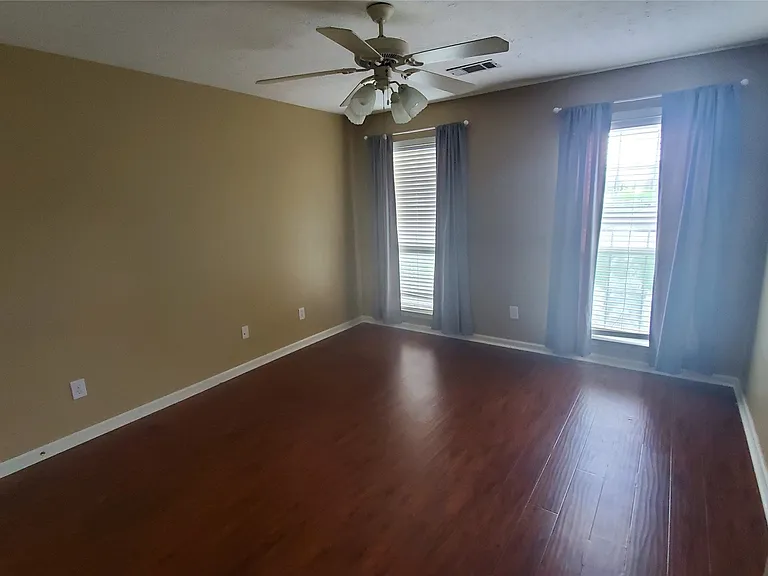 8755 Ridgestone Ct — Photo 4