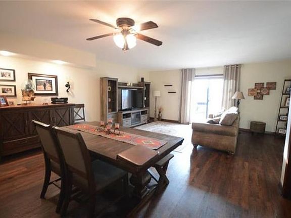 3rd image of 1415 Linden St #1415