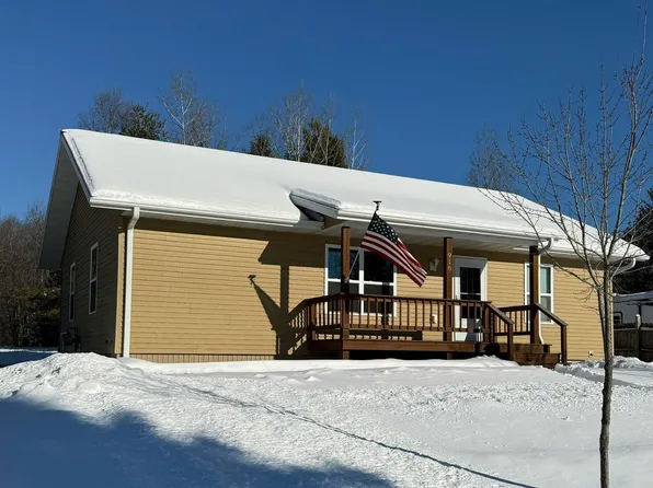 916 Coolidge Ave, Quinnesec, MI 49802