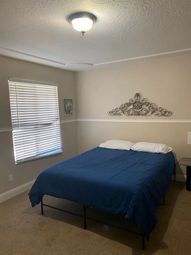 Great Location! Candlewood Estates!! — Photo 4