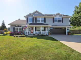 400 Winston Ct, Saint Joseph, IL 61873