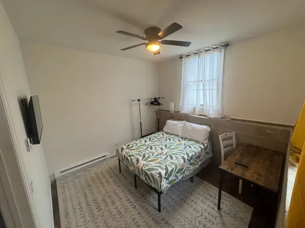 28 Duchess Ave, Middletown, NJ 07748