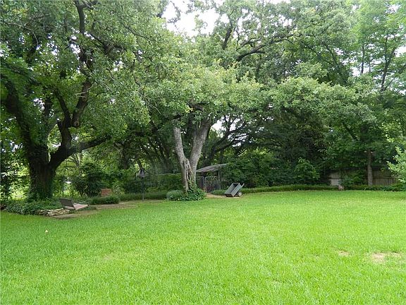 5th image of 7213 Meadowbrook Dr