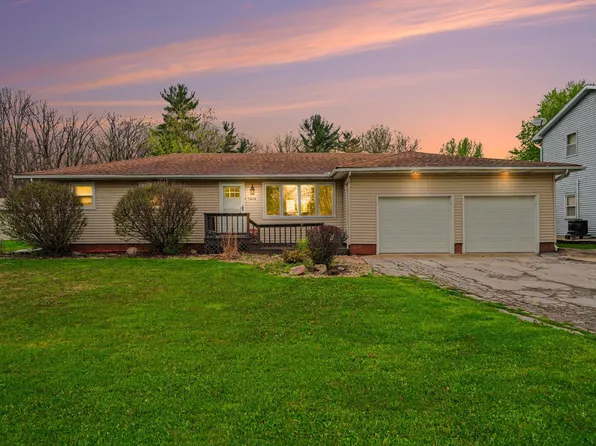 5828 W 122nd Ave, Crown Point, IN 46307