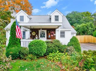 660 Old Town Rd, Trumbull, CT 06611