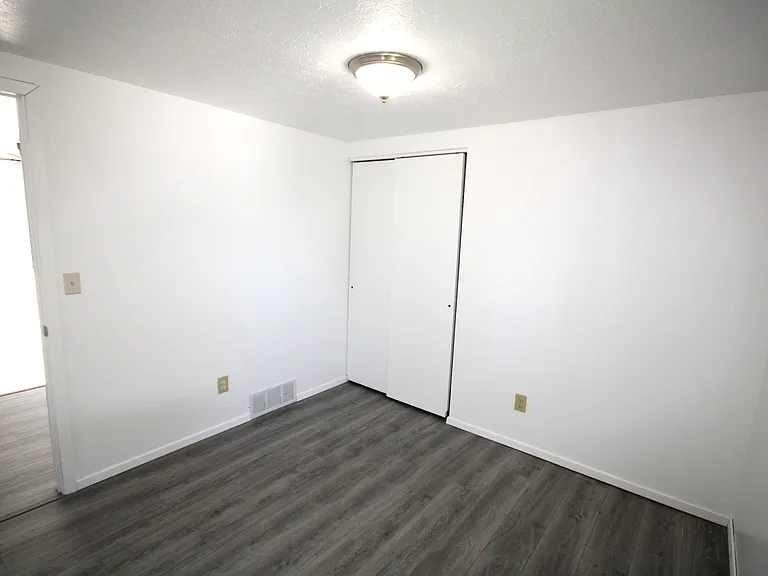 1162 Jackson St — Photo 13