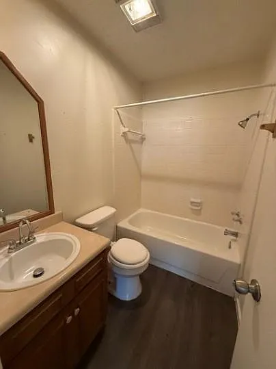 618 Mill St #B — Photo 8