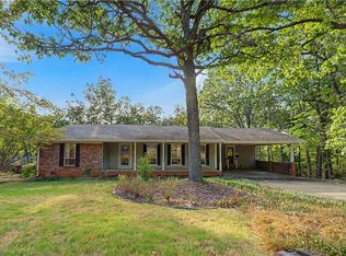 1602 E Hope St, Fayetteville, AR 72701