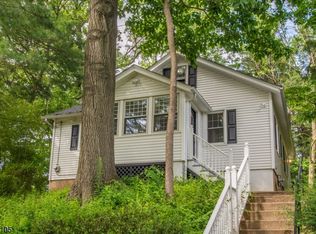 6 Park Rd, Morris Plains, NJ 07950