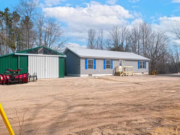 10920 Cassidy Dr, Cadillac, MI 49601