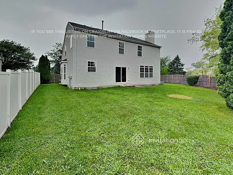 10880 Grand Canyon Ave — Photo 19