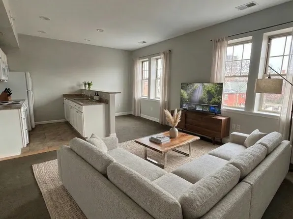 Farmington Avenue Apartments