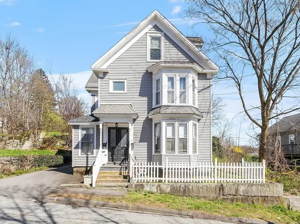 19 Columbia St, Ayer, MA 01432