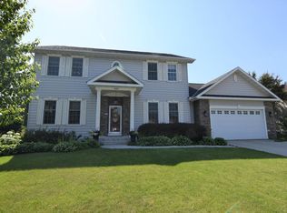 2009 Michigan Dr, Northfield, MN 55057
