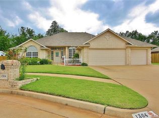 1304 Continental Way, Mustang, OK 73064