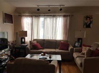 17763 Meadow Rd, Jamaica, NY 11434