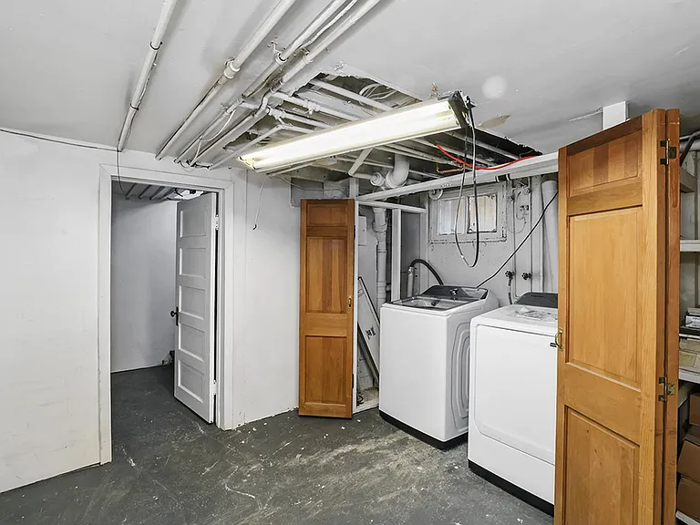 536 N Logan St #B — Photo 11