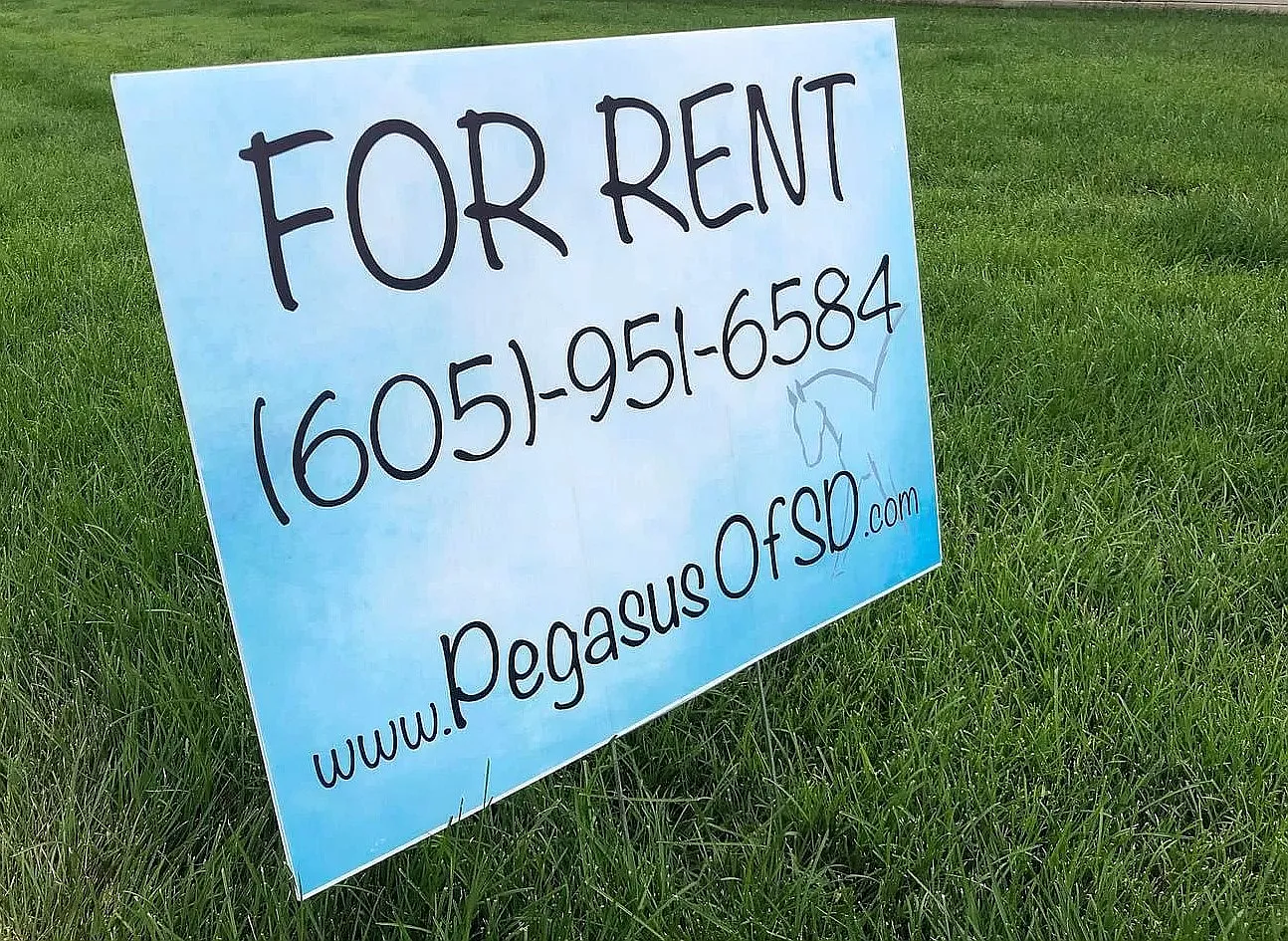 4 bed, 2012 sqft, $2,300 — Photo 1