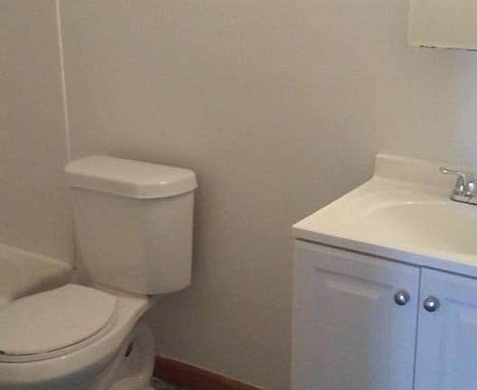 5th image of 4224 N 48th St APT 202