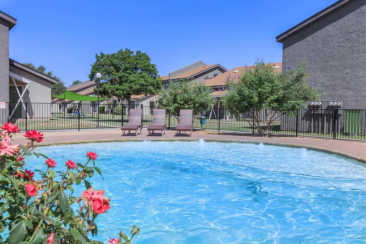 Building Photo - The Gardens at Midland