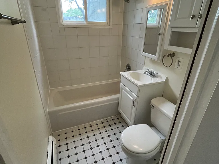 17 Charles Rd — Photo 9