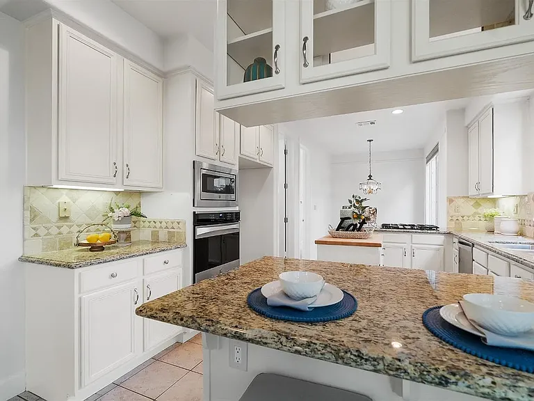8 Orchard Ln — Photo 10