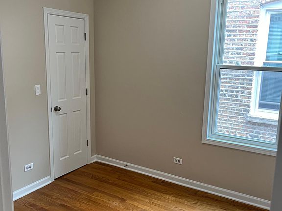 4th image of 4916 W Hutchinson St Unit 2