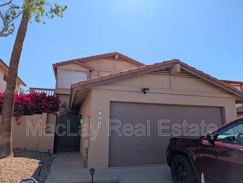 3 bed, 2.5 bath, 1728 sqft, $2,750 — Photo 1