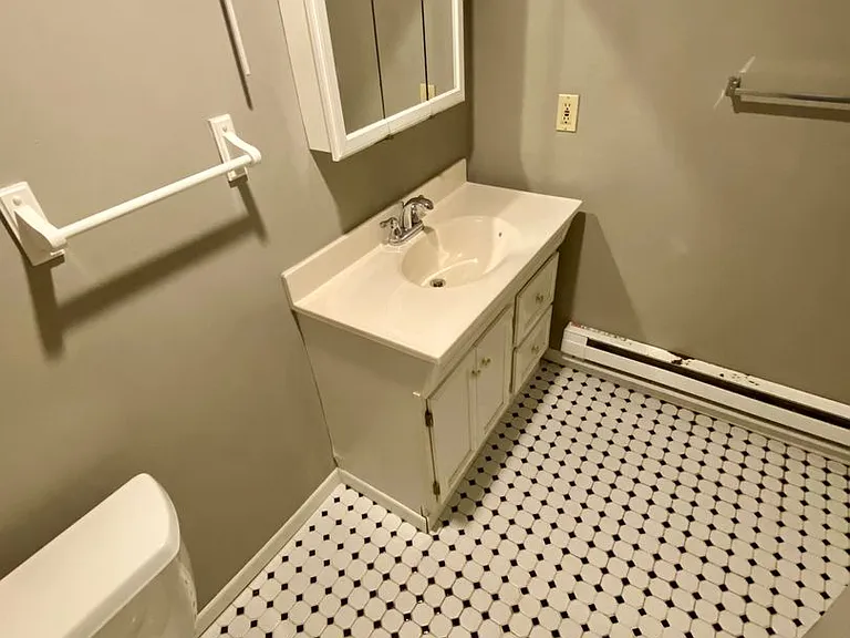 3448 Girard — Photo 15