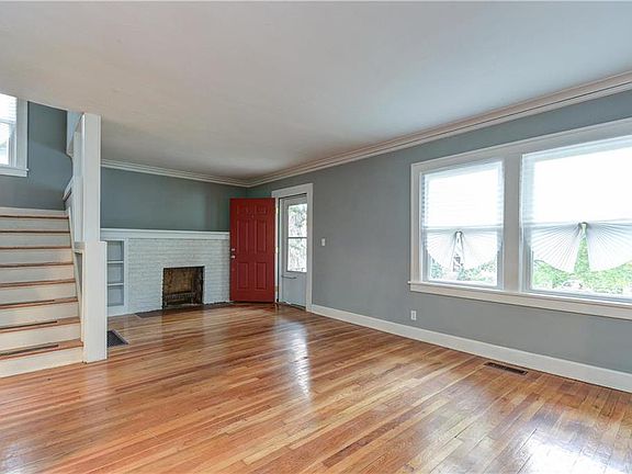 3rd image of 5530 Holmes St