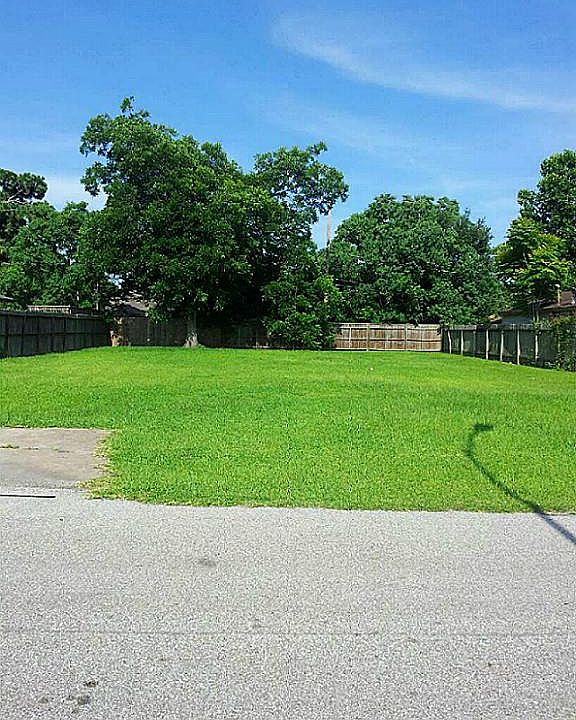 1st image of 3811 Sailfish Ln