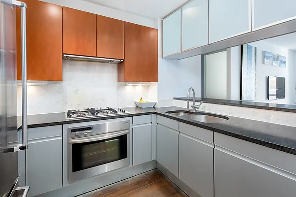 Rented by Douglas Elliman | media 15