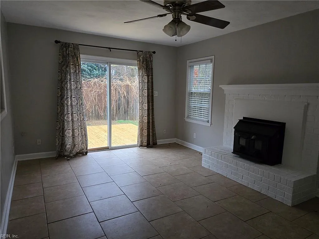 1821 West Durham - 1 — Photo 2