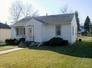 580 1st Ave SW, Wells, MN 56097