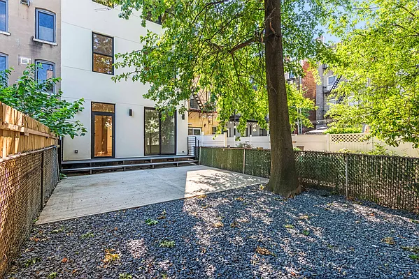 Rented by REAL New York | media 56