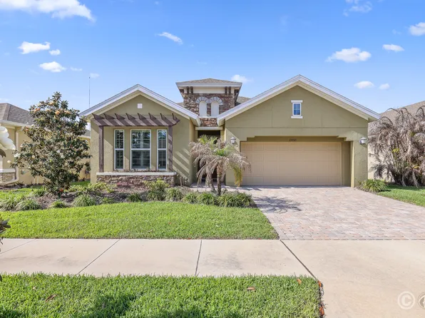 13930 Natures Reserve Dr, Lithia, FL 33547