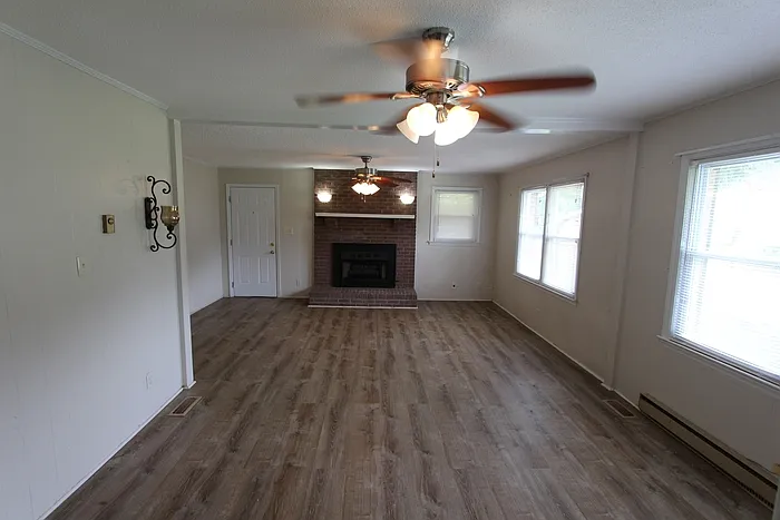 641 Stamie Dr — Photo 6